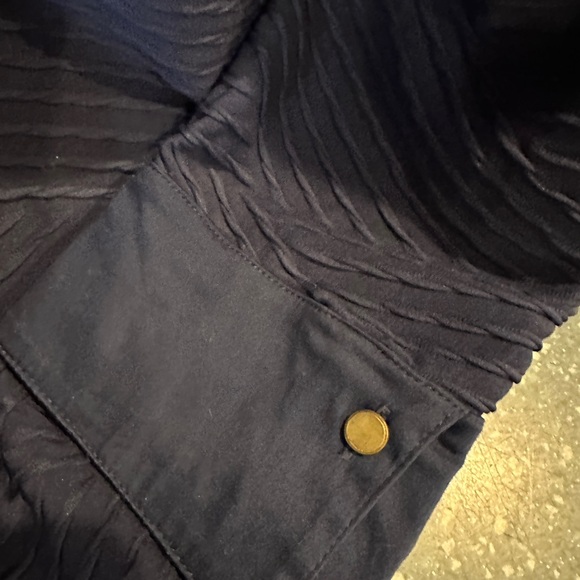 Chicos Women’s Sz 3 or XL Blue Button Down Shirt - Picture 4 of 5